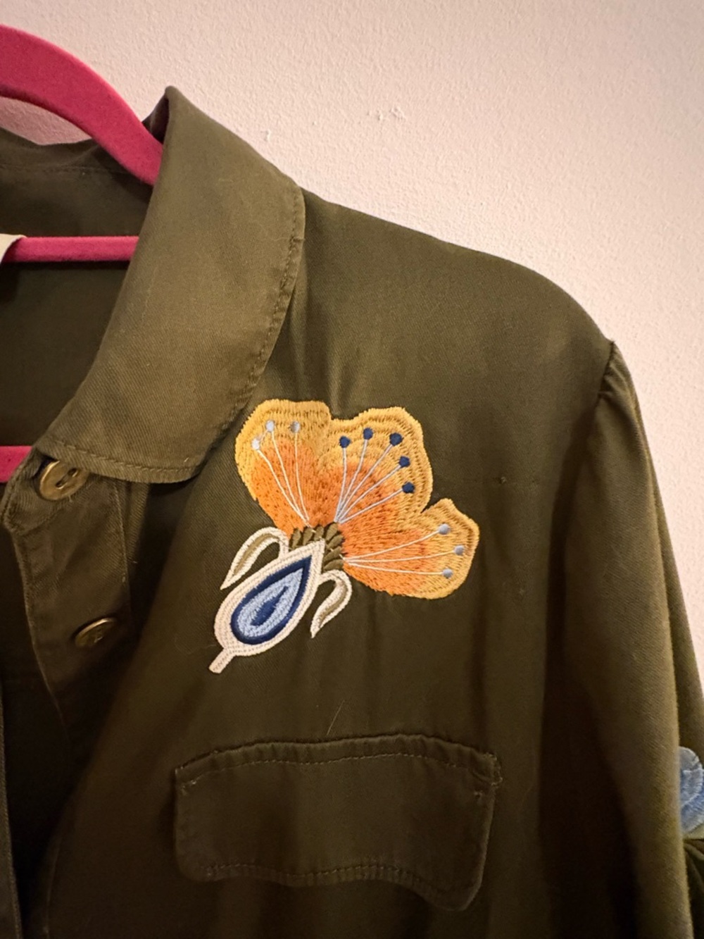 Chico’s Olive Green Embroidered Utility Jacket Size 1 (M) - Picture 3 of 5